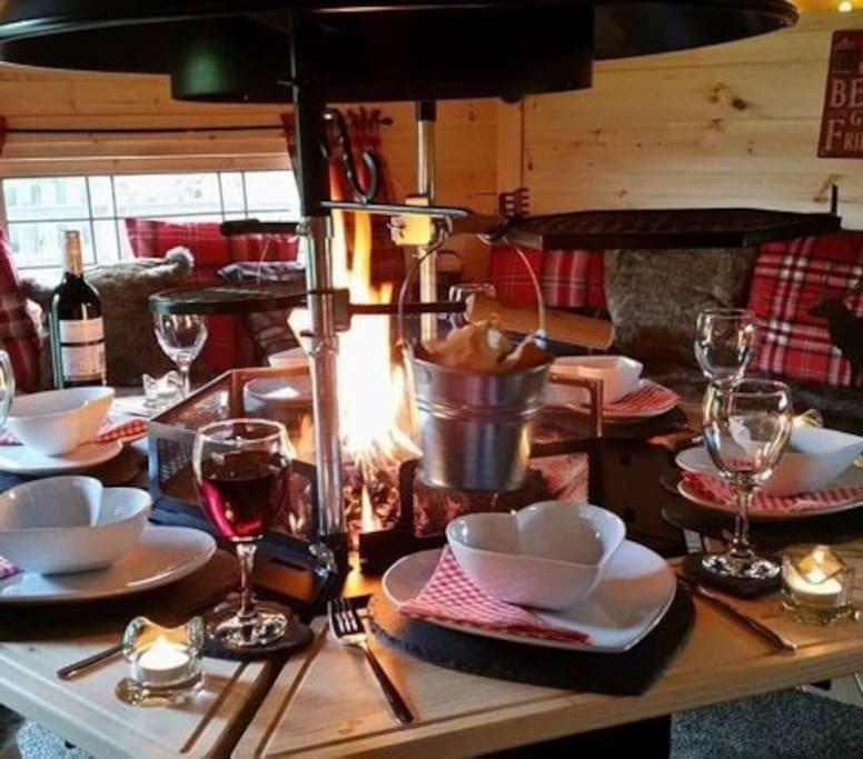 Beach House, With Bbq Lodge And Hot Tub! Борнмут Екстер'єр фото